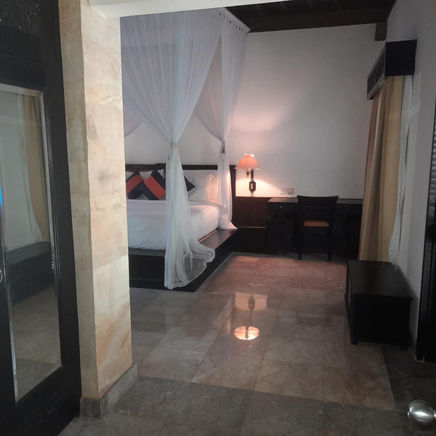 सहारा The Royal Bali Seminyak (Bali)